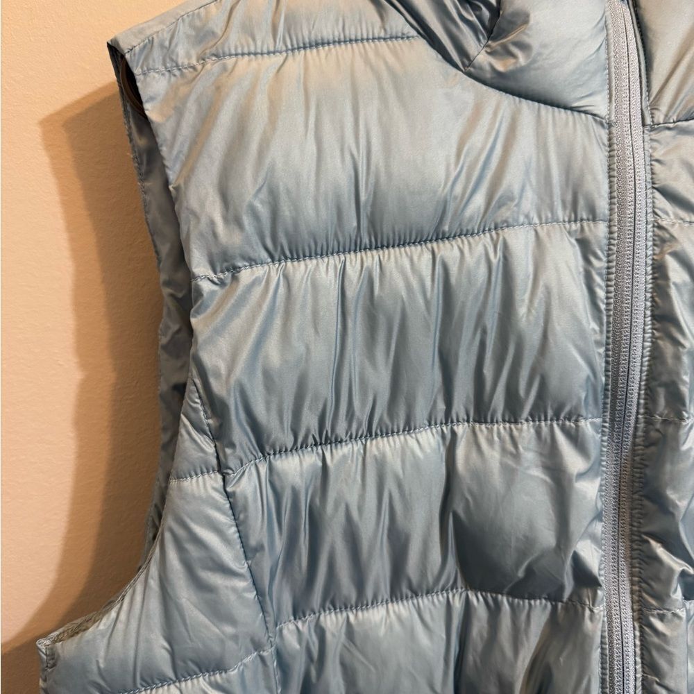 Athleta Aire Puffer Vest - Picture 5 of 13